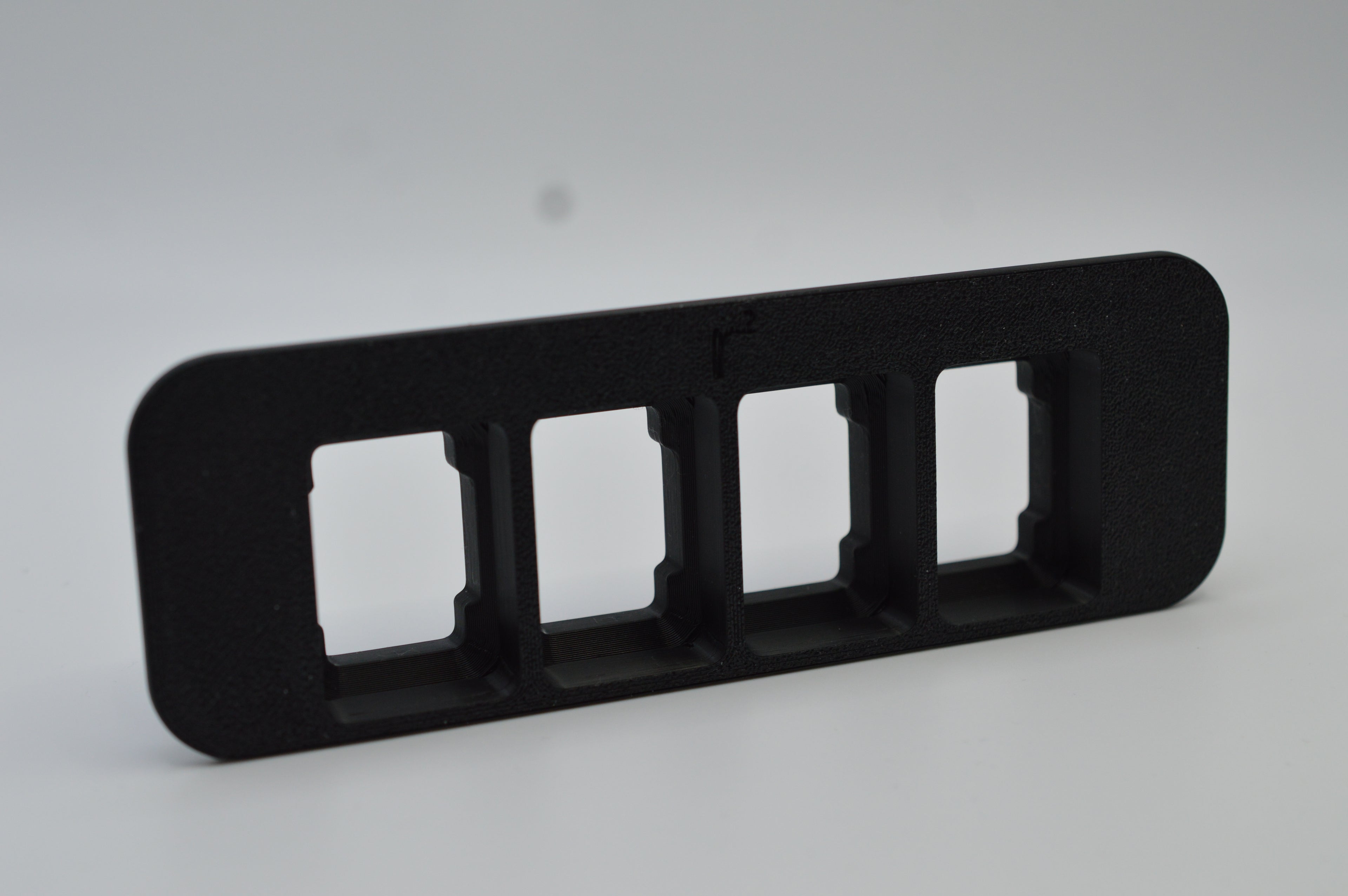RAM 1500 DT - Switch Panel